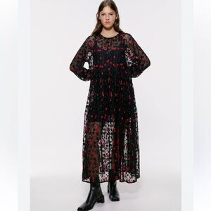 Women’s Zara Black Floral Embroidered Oversized Dress Size L